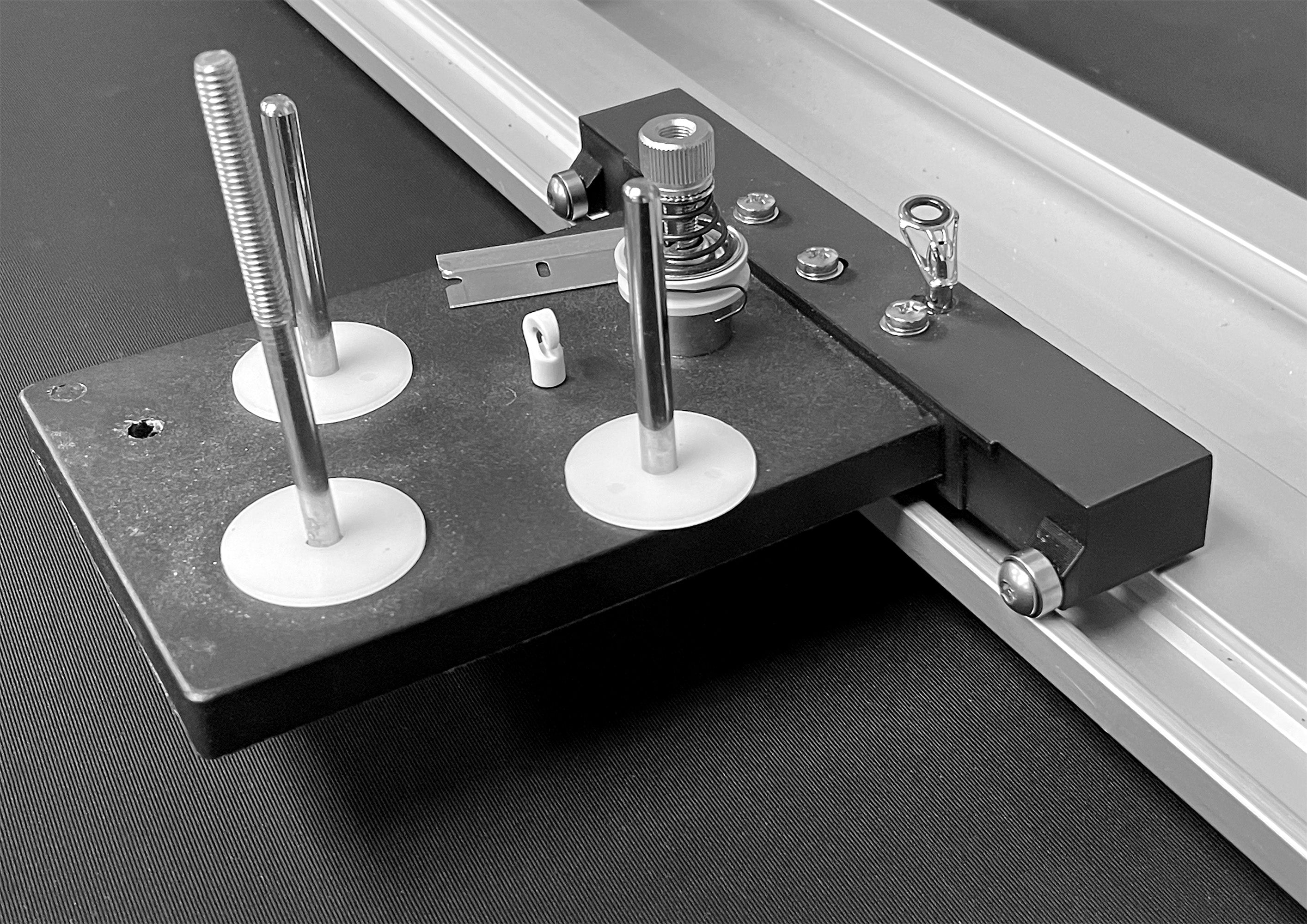 Batson Thread Example Stabilizing Adaptor for Power Wrapper Thread Carriages – HFF Custom Rods